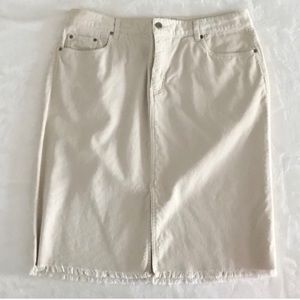 Women’s soft Ivory corduroy skirt